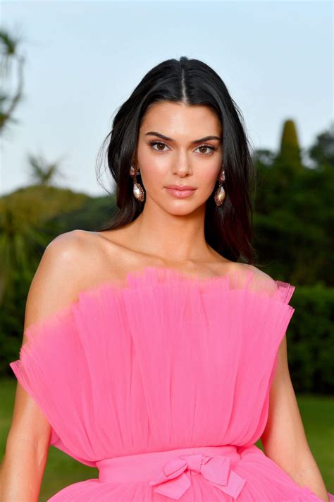 Kendall Jenner Nude and LEAKED Porn Video in 2021. Hot Kendall Jenner nude photos keep appearing almost daily. Whether we see Kendall Jenner topless, where we see her amazing firm boobs and hard nipples. Or Kendall Jenner pussy and ass are on display. It’s just a matter of time when we will get in possession of her porn video, or even better ... 